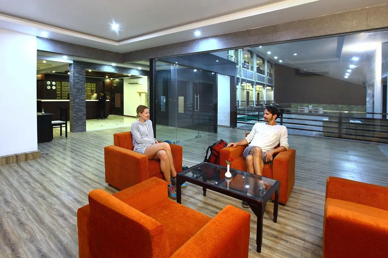 Sr Palaceinn Kolattupuzha Hotel